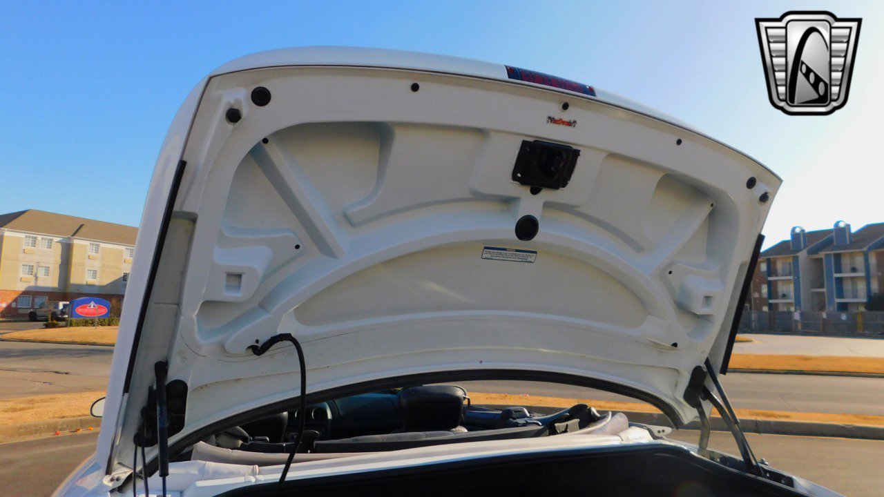 Used 2002 Pontiac Firebird Convertible image 27