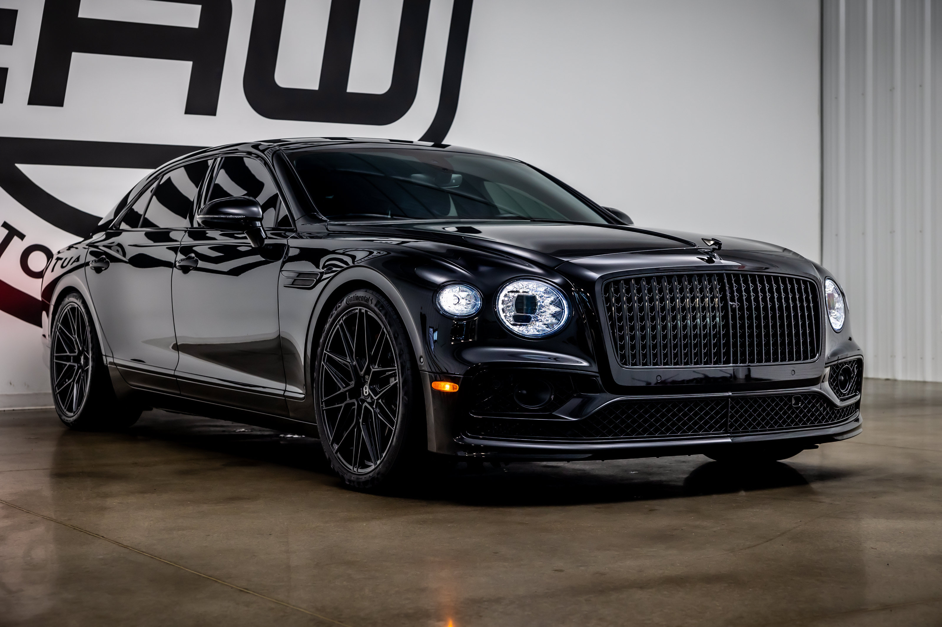 Used 2022 Bentley Flying Spur V8 AWD/4WD image 30