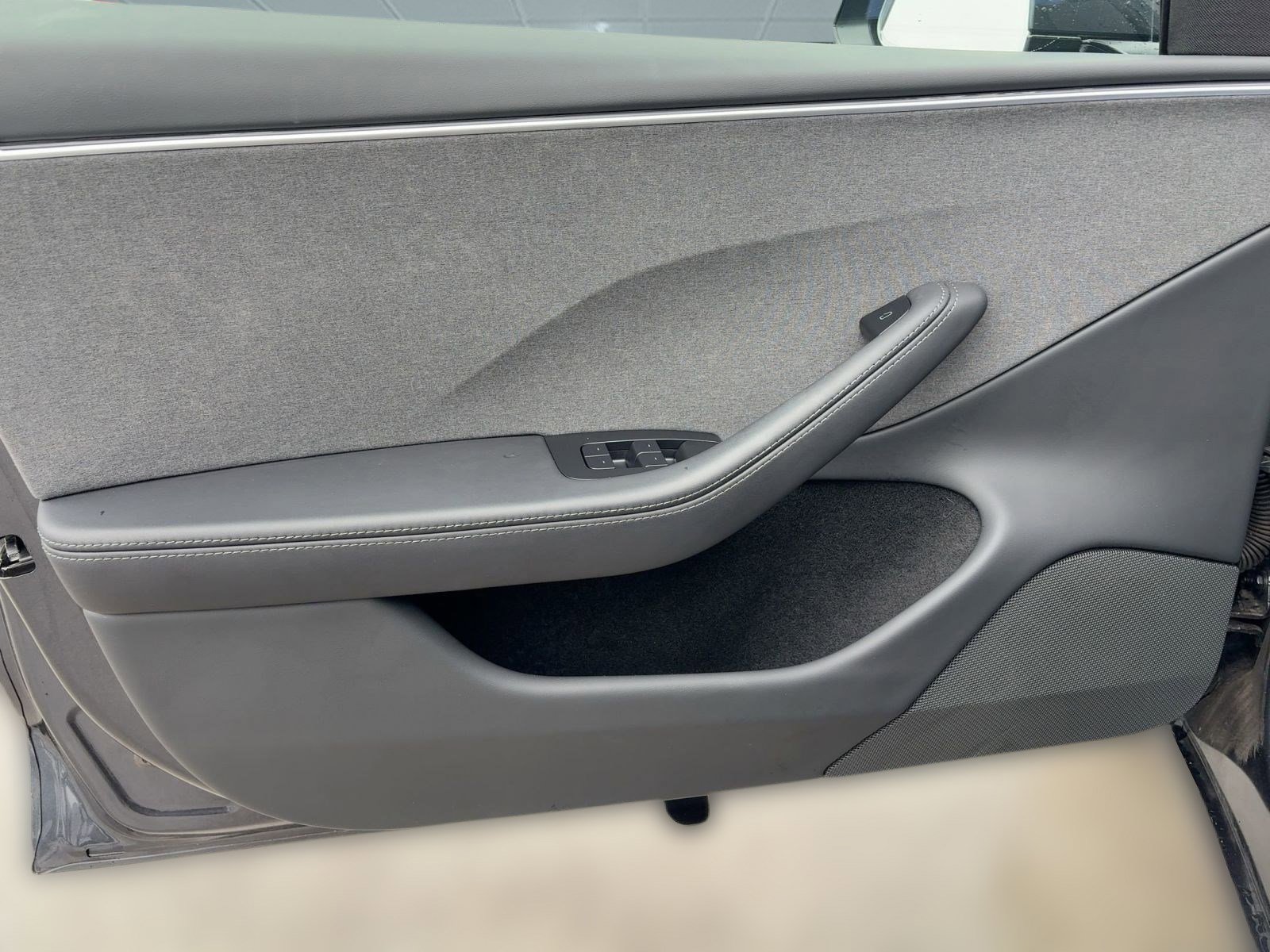 Used 2025 Tesla Model 3 Long Range image 18