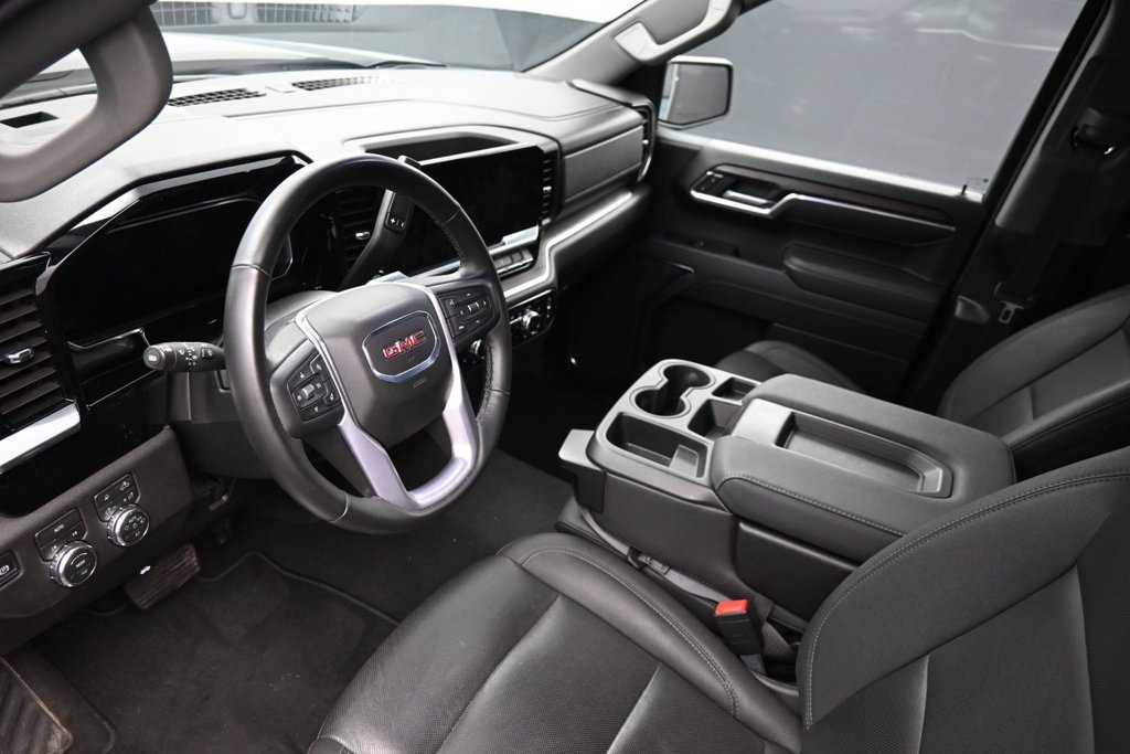 Used 2026 GMC Sierra 1500 SLT AWD/4WD image 21
