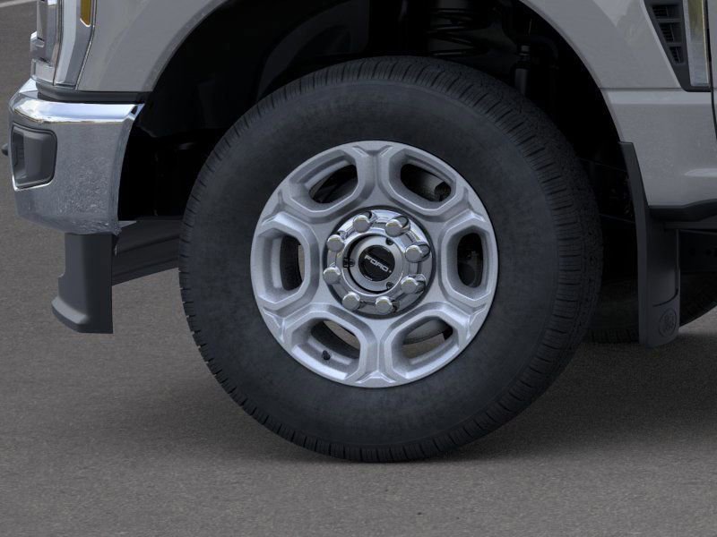 New 2026 Ford F350 XLT w/ XLT Premium Package AWD/4WD image 19