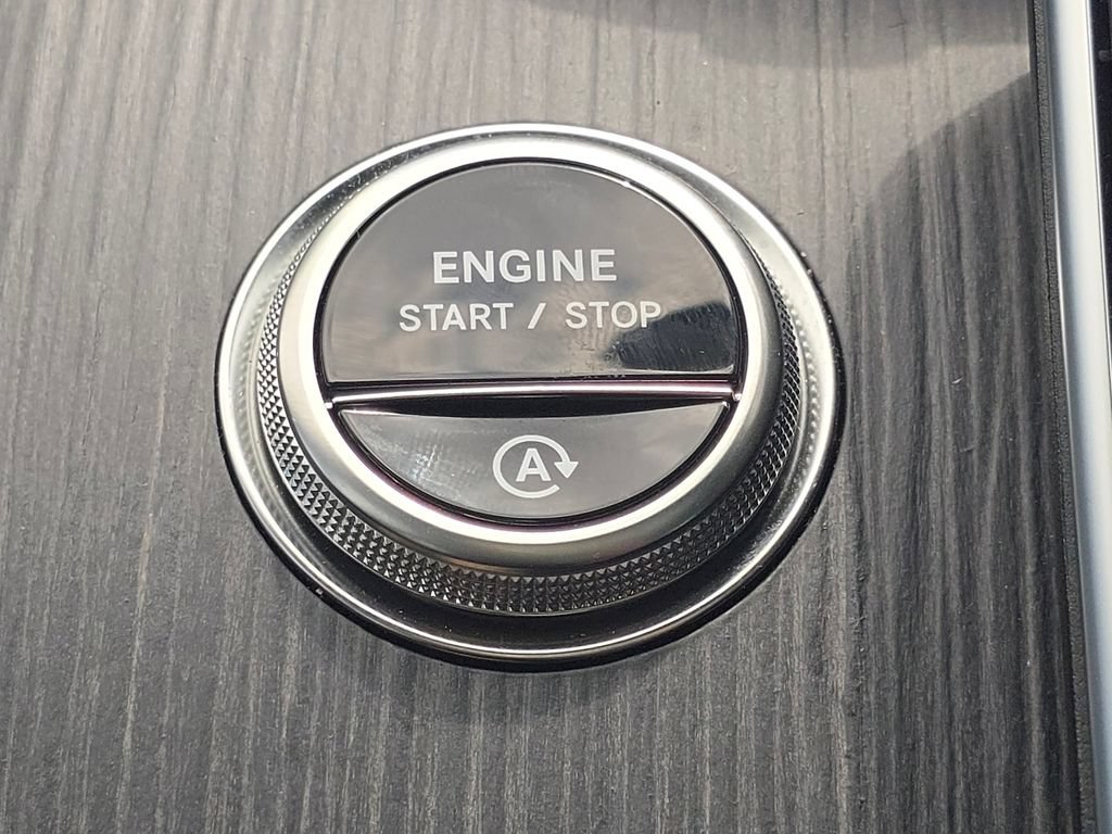 Certified 2026 Mercedes-Benz C 300 4MATIC Sedan image 38
