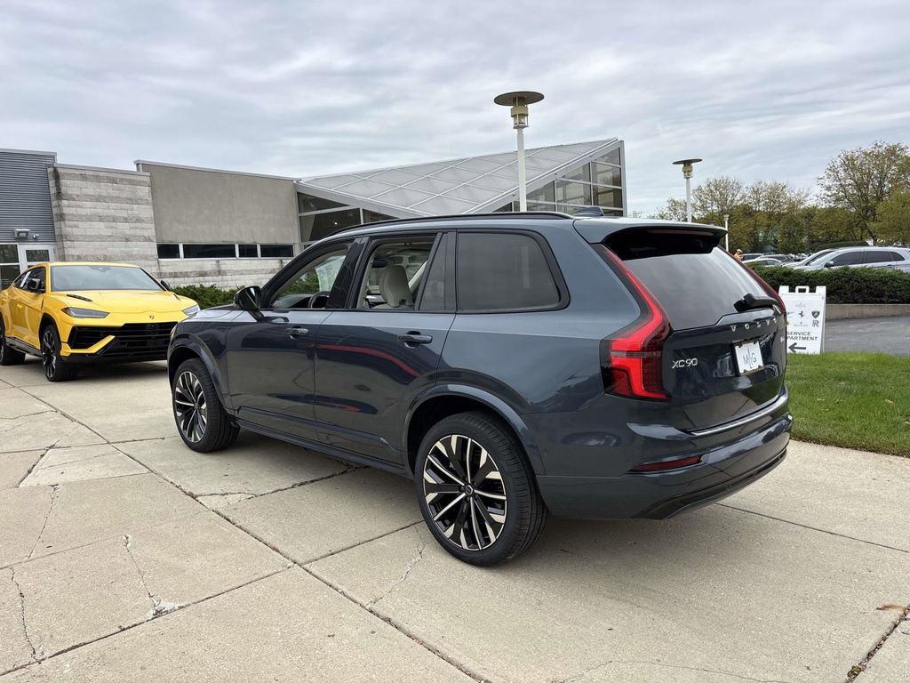 New 2026 Volvo XC90 B6 Ultra w/ Protection Package Premier image 5
