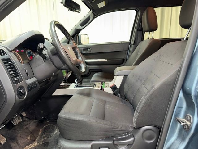 Used 2011 Ford Escape XLT w/ Class II Trailer Tow Pkg AWD/4WD image 14