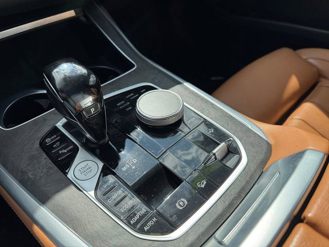 Used 2022 BMW X7 xDrive40i w/ M Sport Package image 22