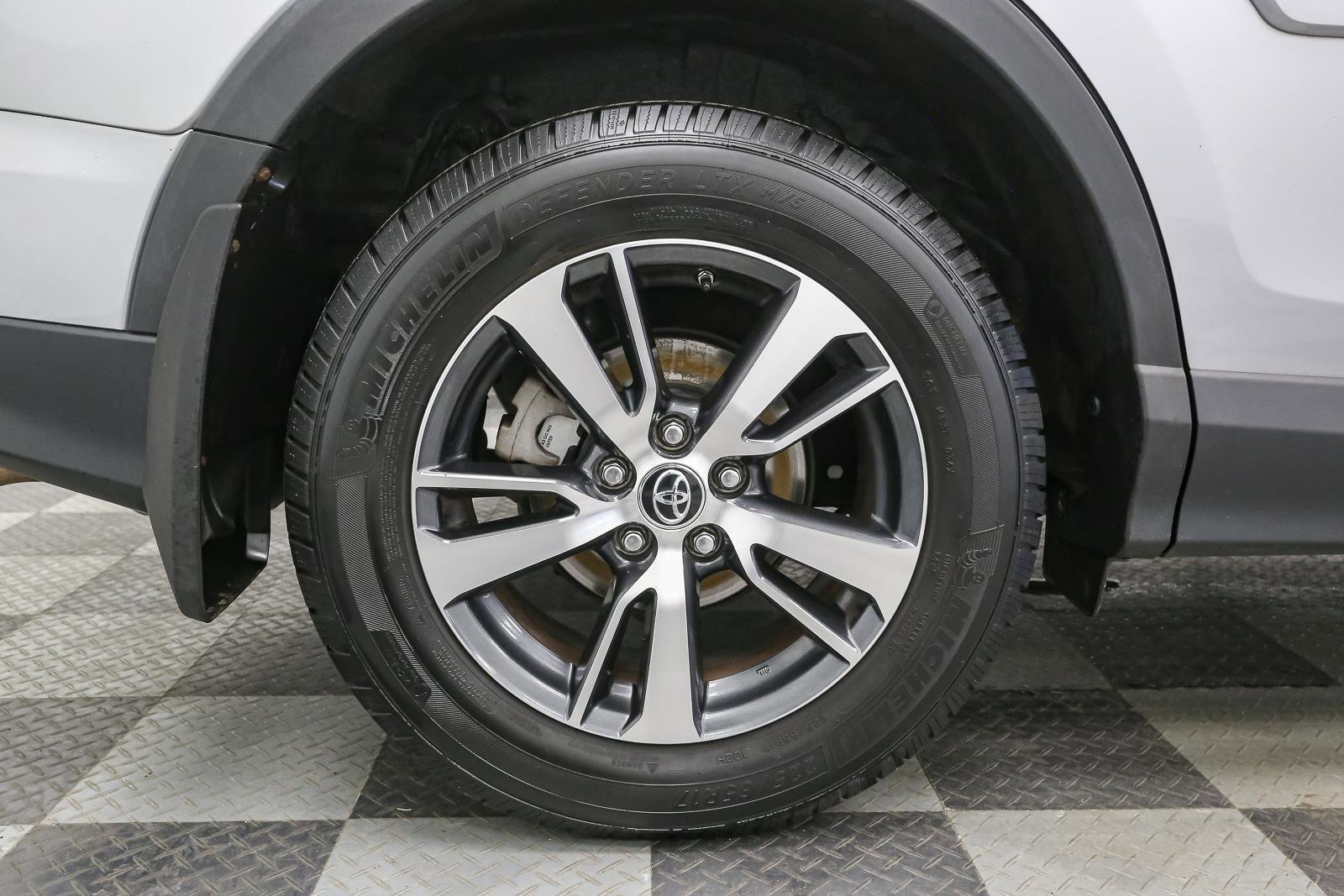 Used 2017 Toyota RAV4 XLE w/ Plus Special Value Package AWD/4WD image 16