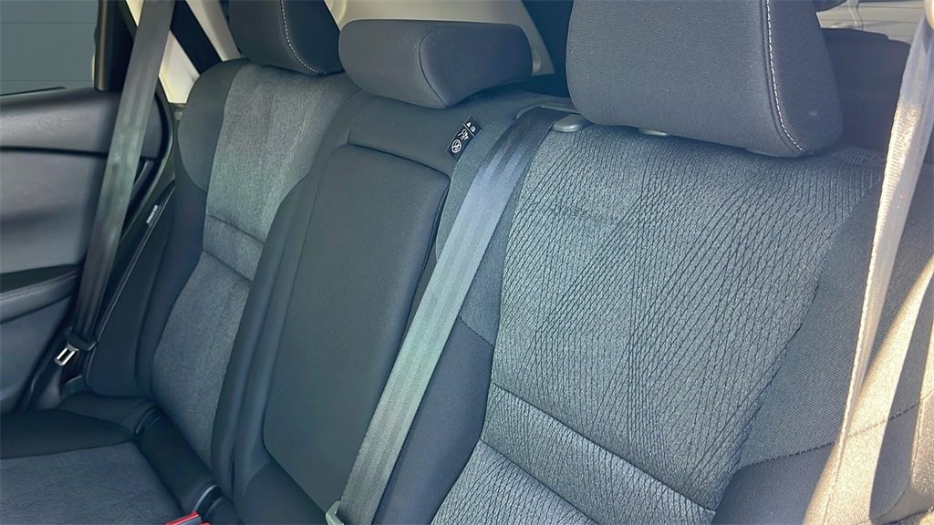 Used 2024 Nissan Rogue SV image 6