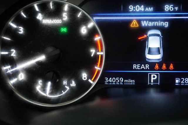 Used 2023 Nissan Altima 2.5 SV FWD image 18