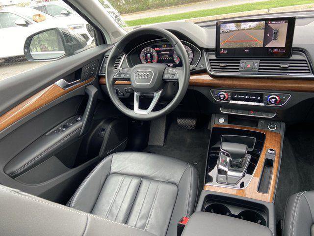 Used 2023 Audi Q5 2.0T Premium Plus w/ Premium Plus Package AWD/4WD image 15