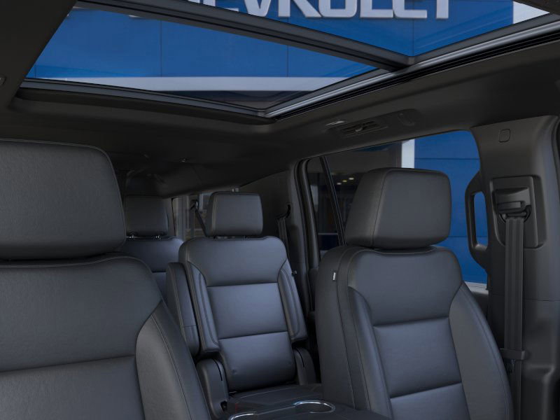New 2025 Chevrolet Suburban LT w/ Comfort Package image 24