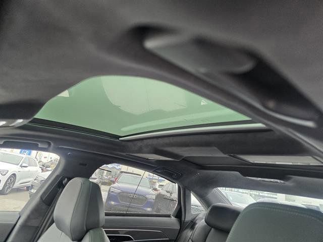 New 2025 Audi S8 image 5