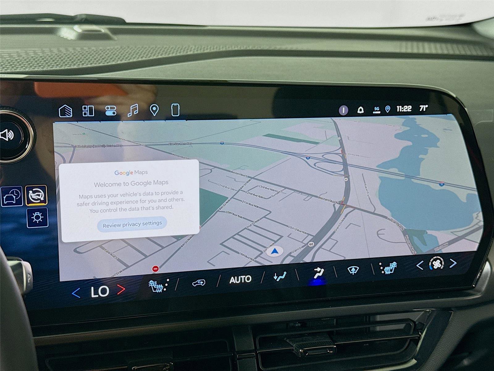 New 2026 Chevrolet Equinox EV RS image 8