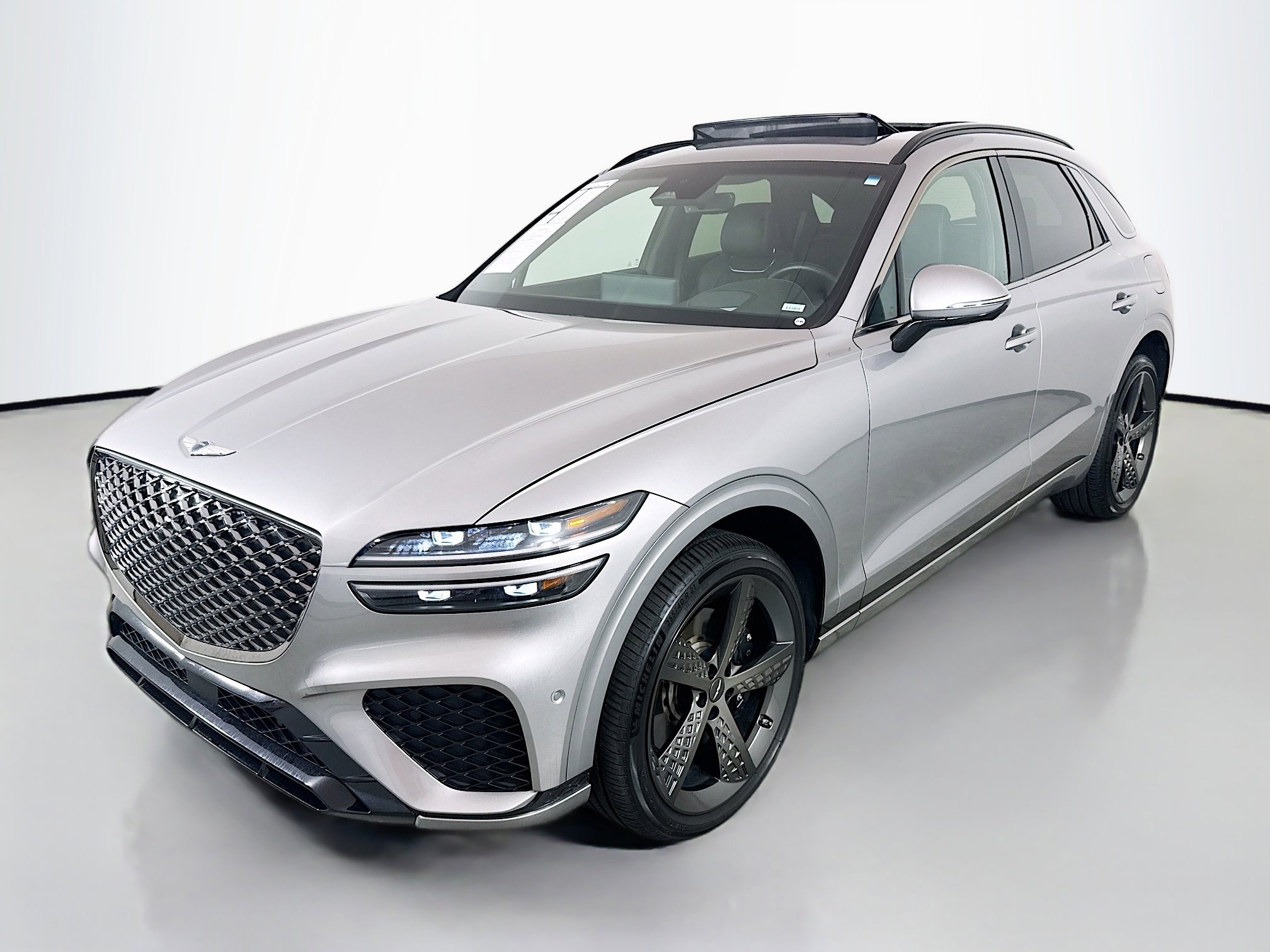 Used 2024 Genesis GV70 3.5T Sport w/ Sport Prestige Package image 3