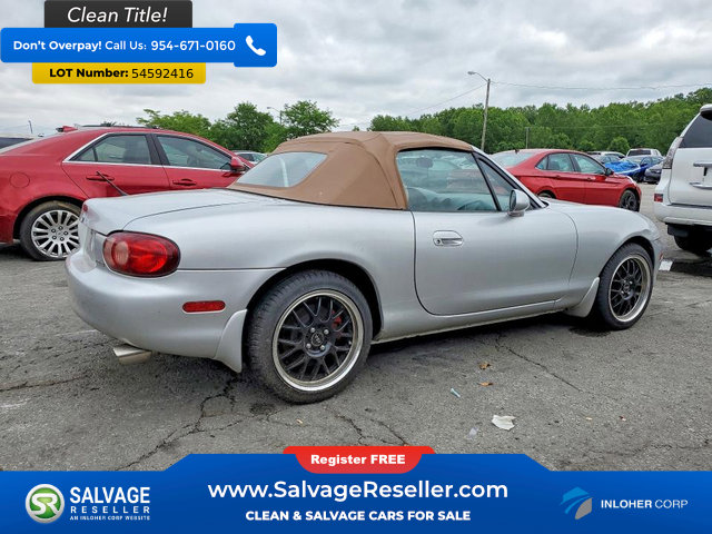 Used 2002 MAZDA MX-5 Miata RWD image 4