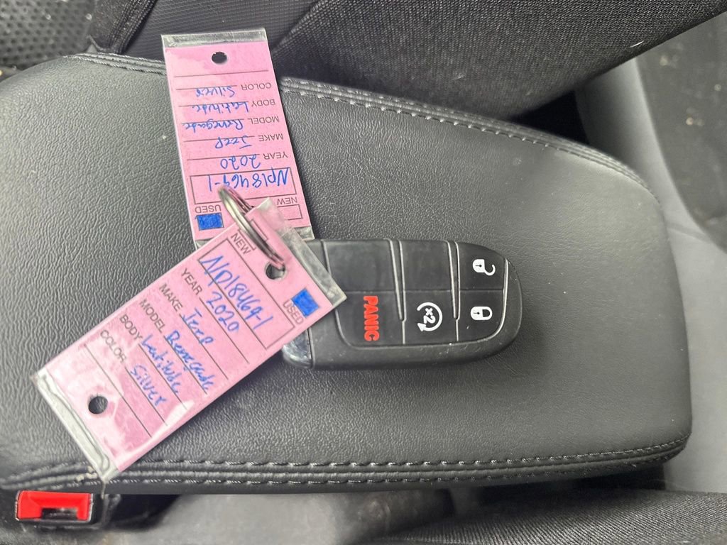 Used 2020 Jeep Renegade Altitude image 16