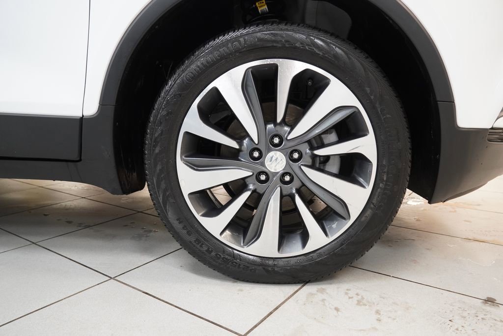 Used 2022 Buick Encore Preferred w/ Safety Package image 28