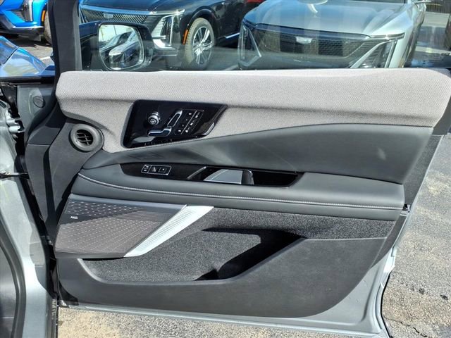 New 2026 Cadillac Optiq Sport 2 AWD/4WD image 24
