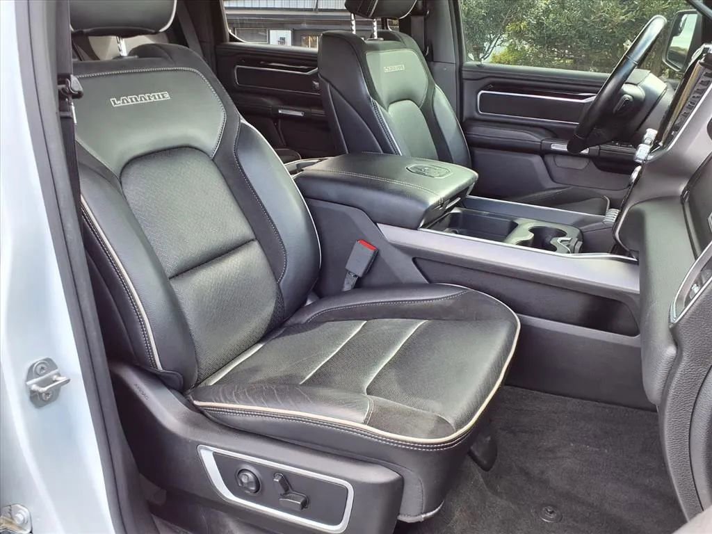 Used 2021 RAM 1500 Laramie image 11
