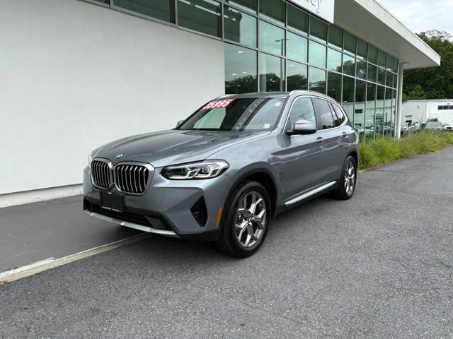 Used 2023 BMW X3 xDrive30i w/ Premium Package w/ZPA AWD/4WD image 3