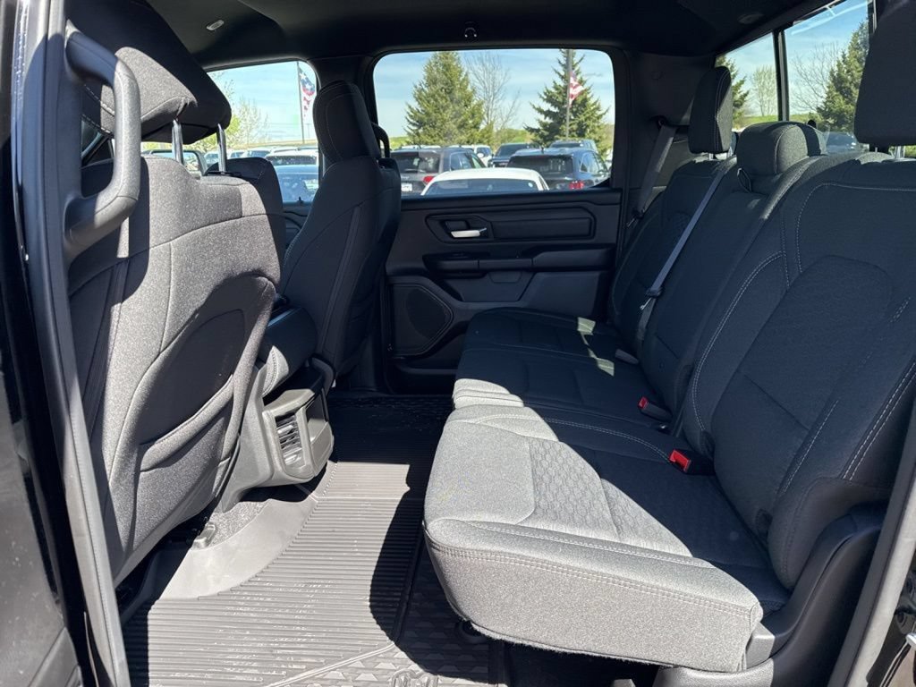 Used 2026 RAM 1500 Warlock AWD/4WD image 29