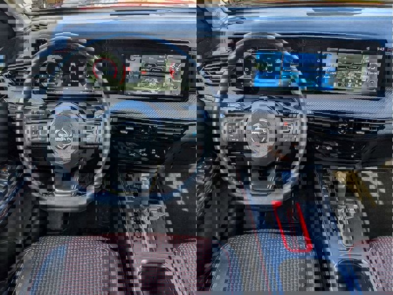 Used 2025 Nissan Kicks SR w/ SR Premium Package image 24