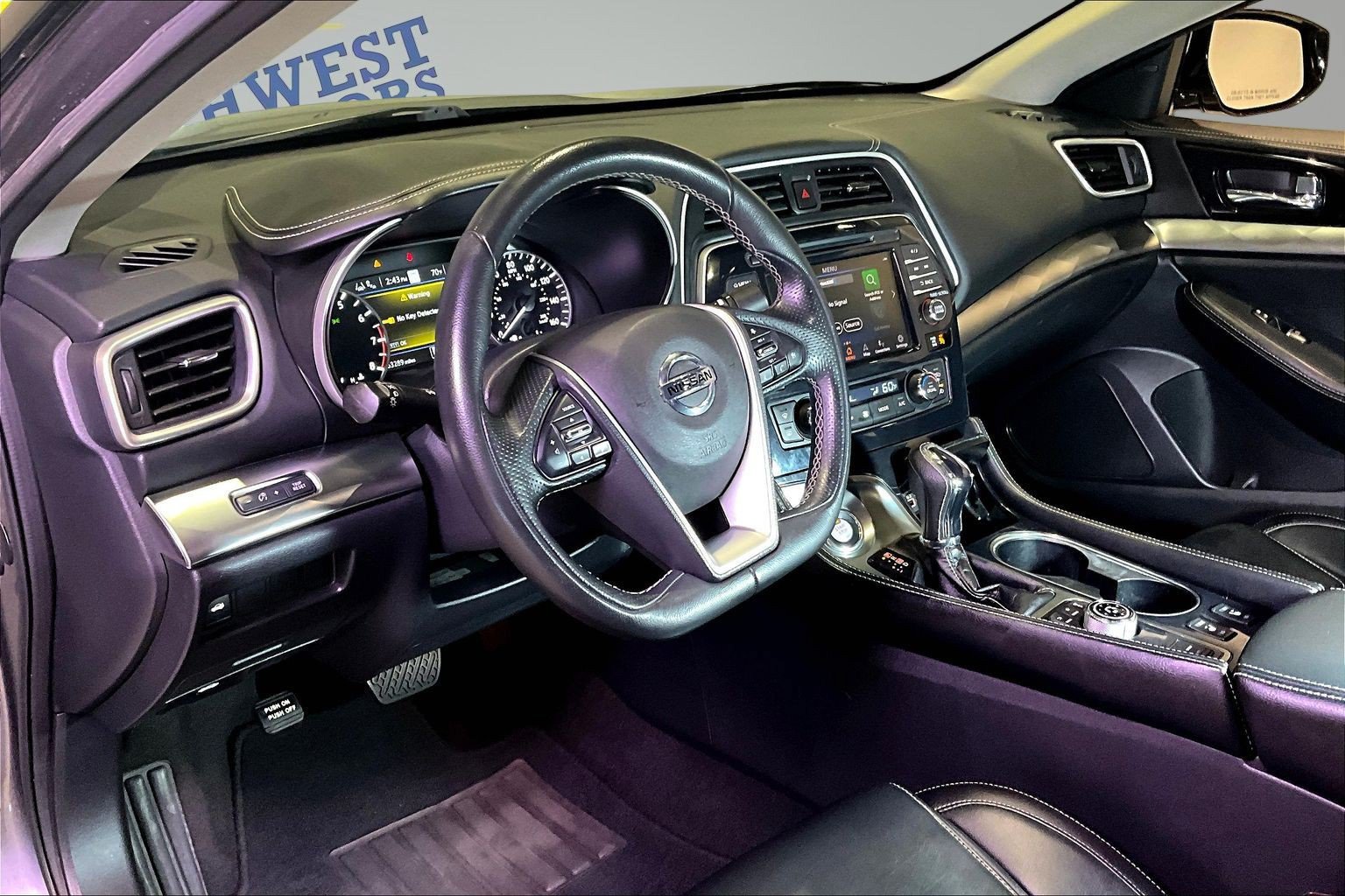 Used 2022 Nissan Maxima SV w/ Floor Mat Group FWD image 17