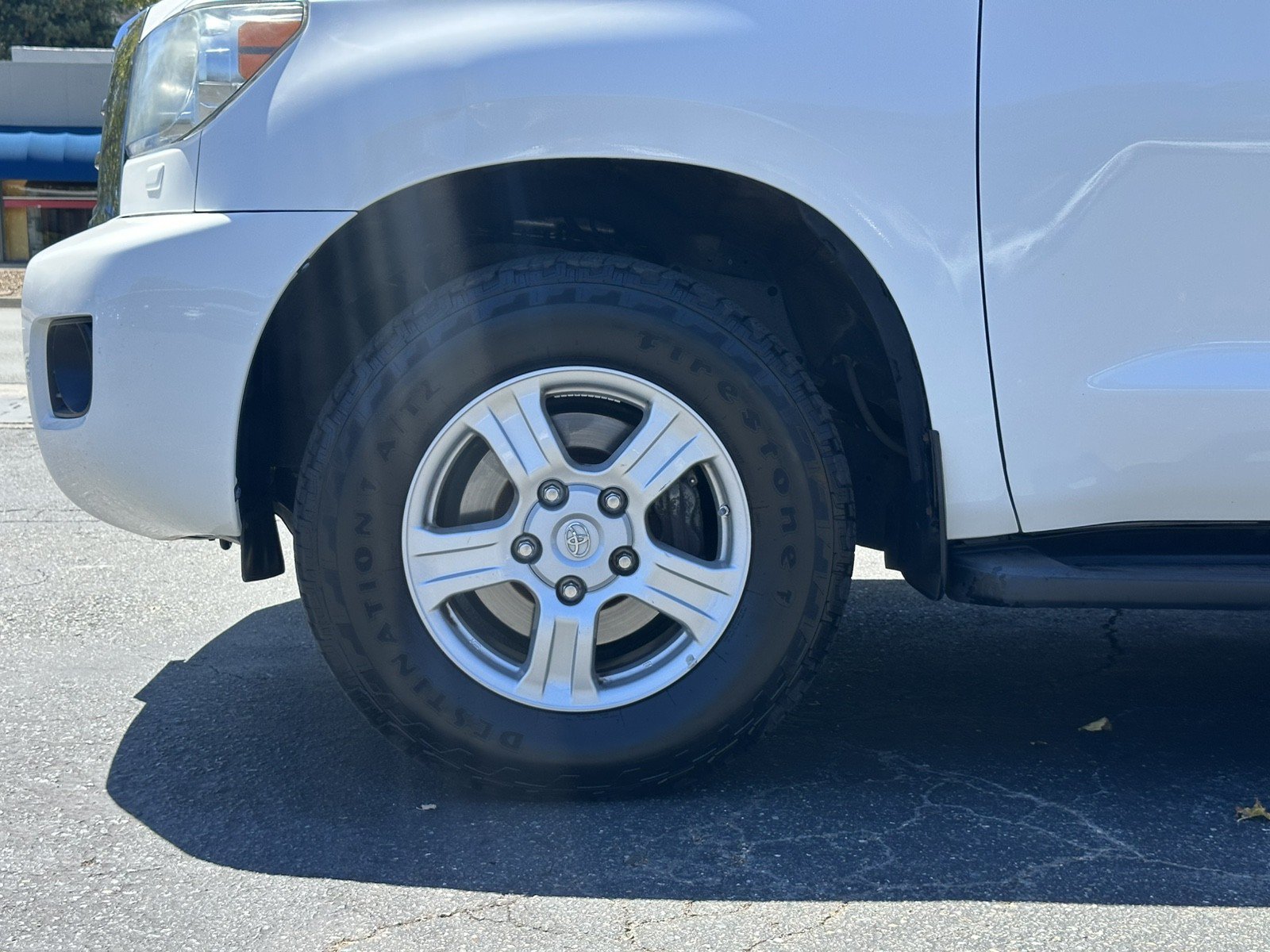 Used 2015 Toyota Sequoia SR5 AWD/4WD image 13