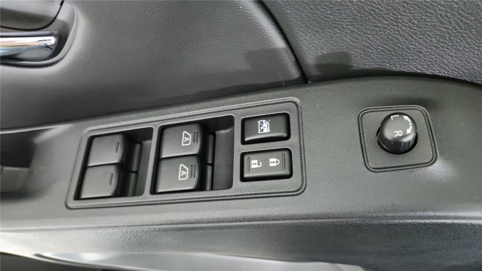 New 2026 Nissan Frontier SV w/ Tow Package image 16