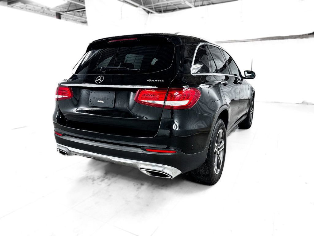 Used 2018 Mercedes-Benz GLC 300 4MATIC w/ Premium Package image 6