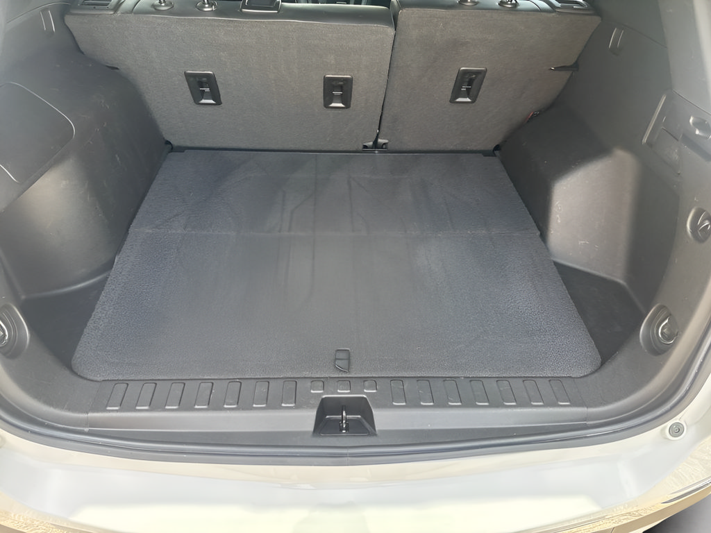 Used 2022 Chevrolet Equinox RS AWD/4WD image 12