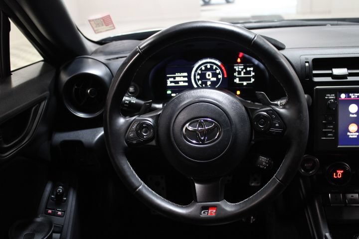 Used 2024 Toyota GR86 Premium RWD image 27