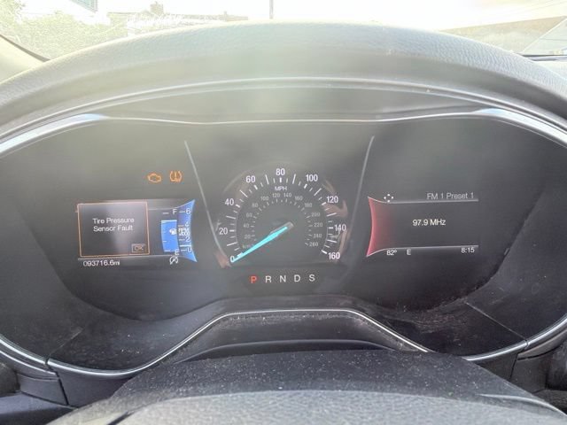 Used 2018 Ford Fusion SE w/ Fusion SE Technology Package FWD image 18