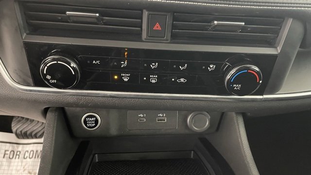 Used 2023 Nissan Rogue S image 36