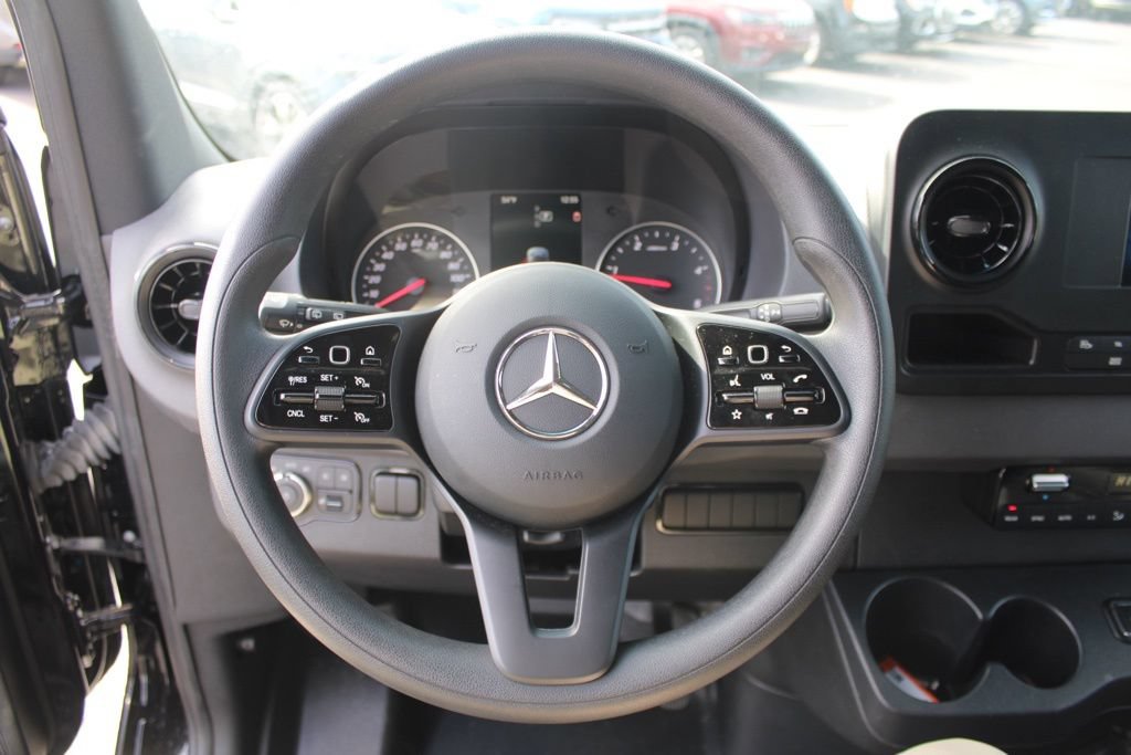 Used 2024 Mercedes-Benz Sprinter 2500 image 22