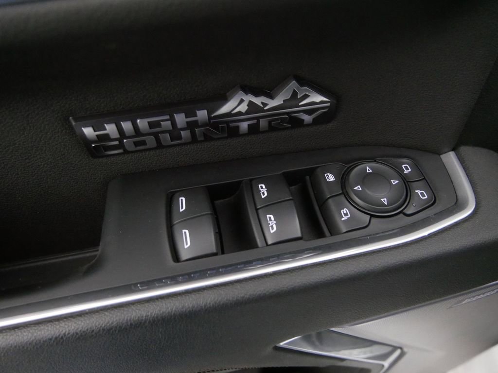 Used 2023 Chevrolet Silverado 1500 High Country w/ Technology Package image 14