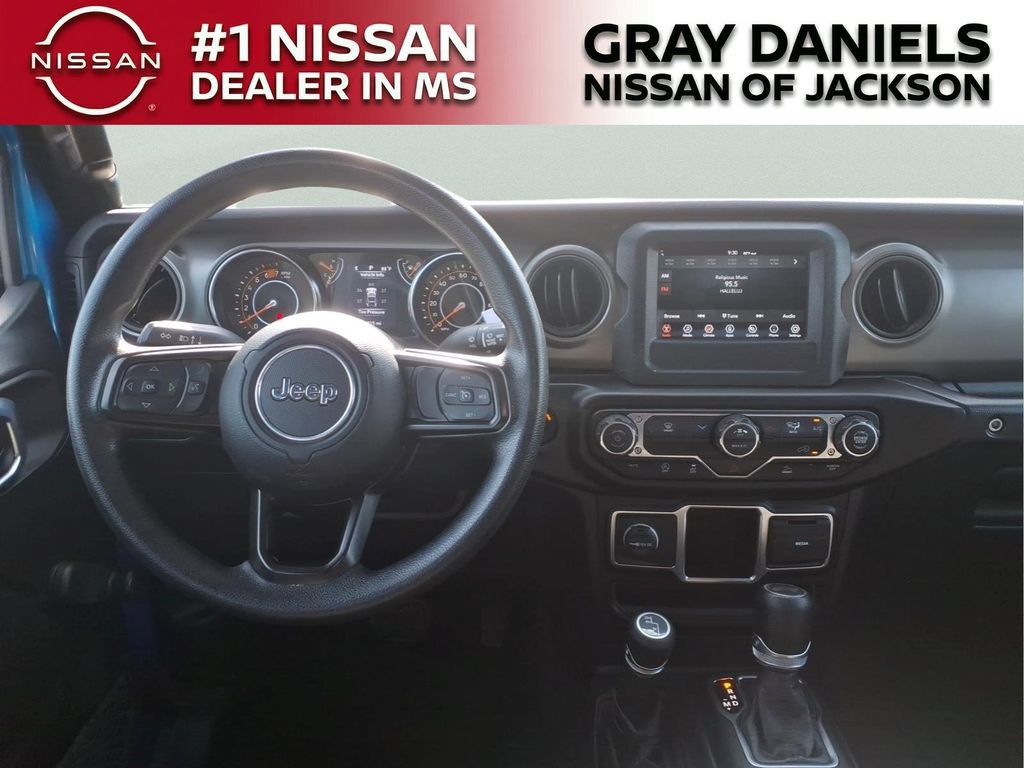 Used 2022 Jeep Wrangler Unlimited Sport AWD/4WD image 9