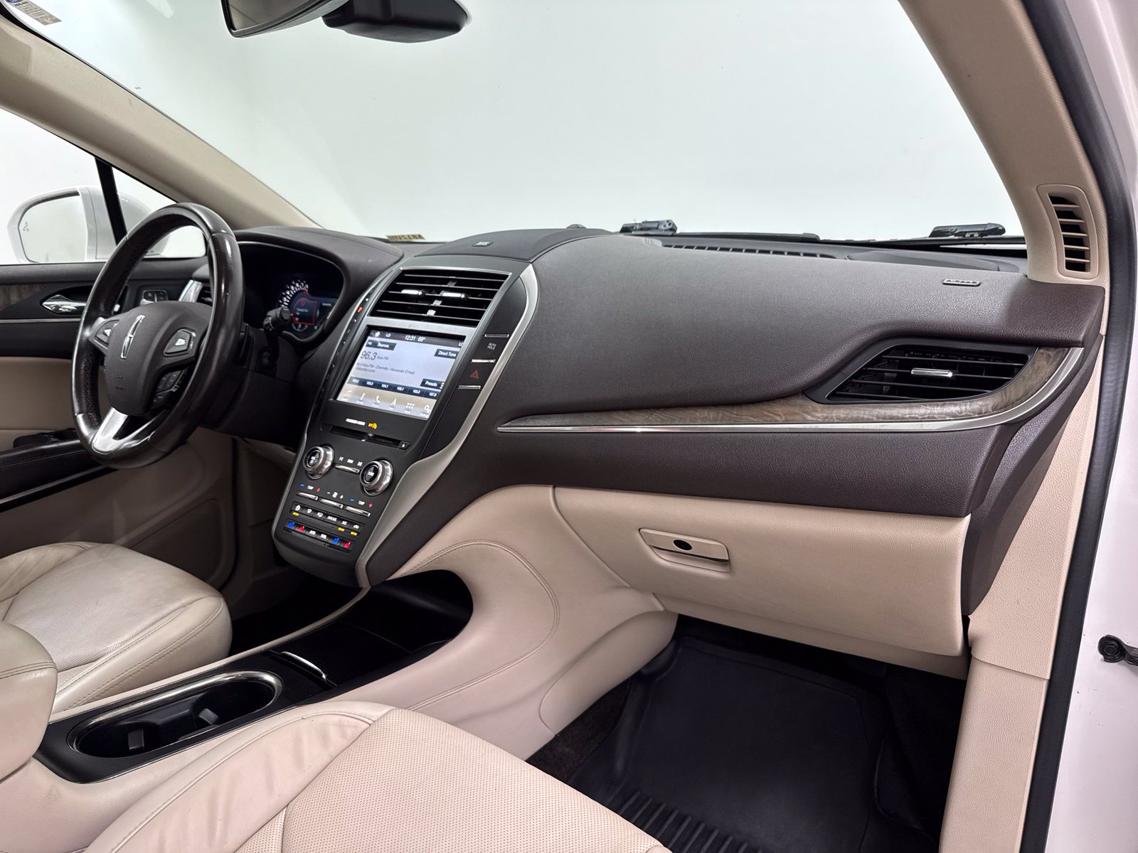 Used 2017 Lincoln MKC Reserve w/ Lincoln MKC Climate Package AWD/4WD image 30