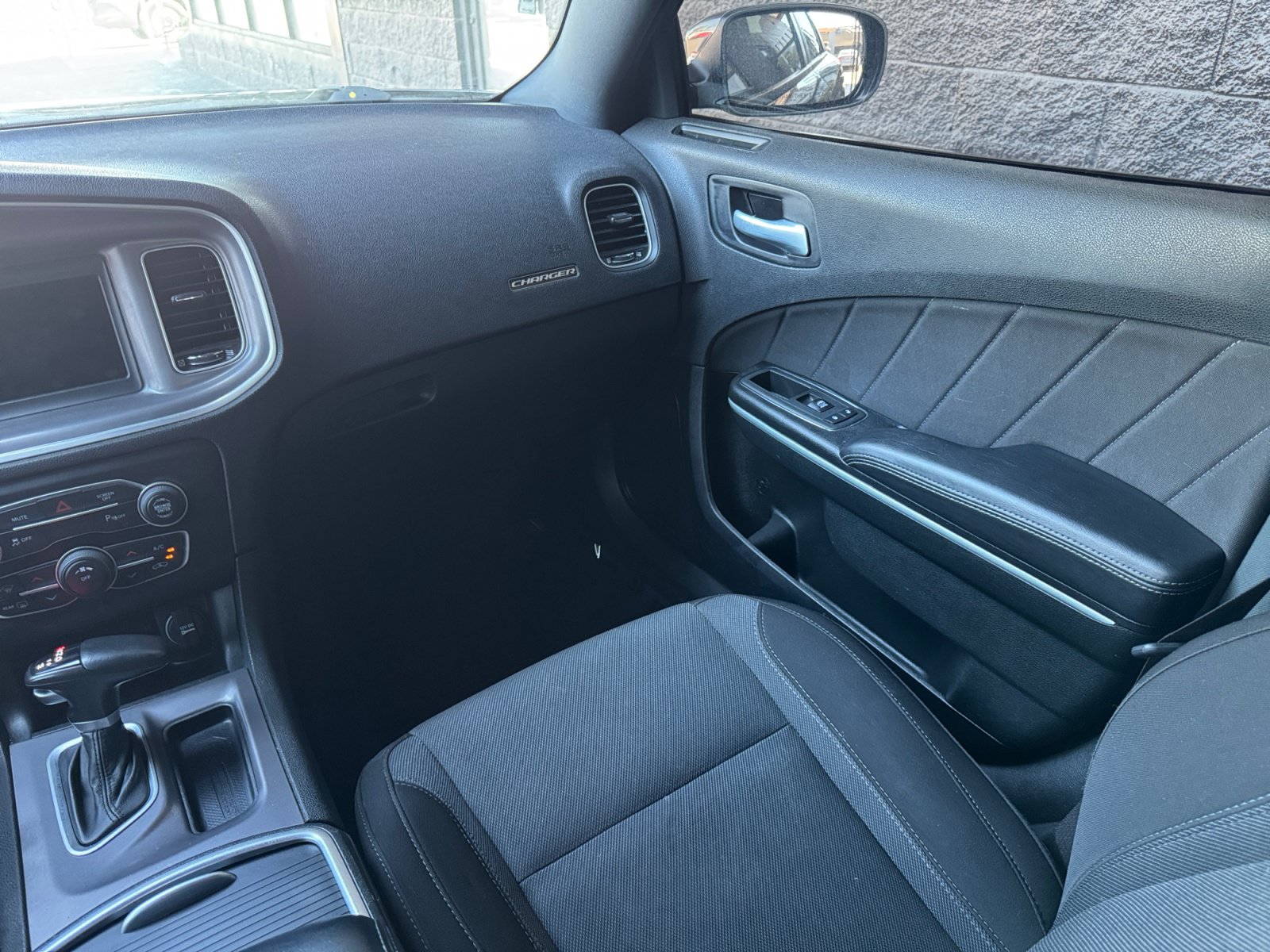 Used 2022 Dodge Charger SXT RWD image 20