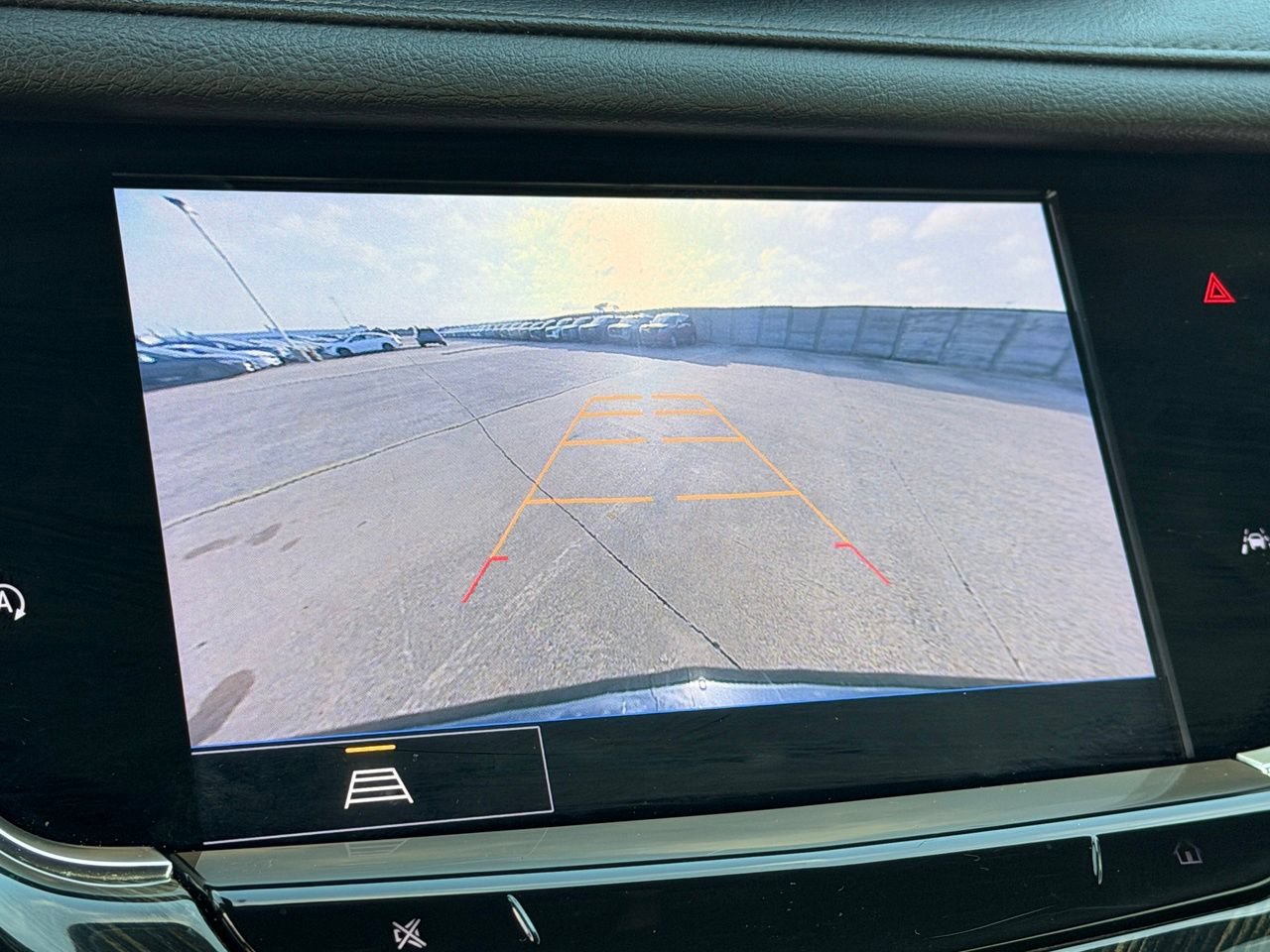Used 2022 Cadillac XT6 Premium Luxury FWD image 25