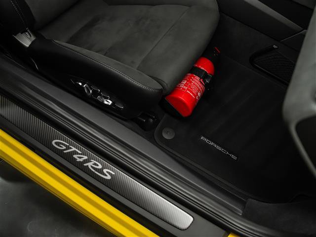 Used 2025 Porsche 718 Cayman GT4 RS image 26