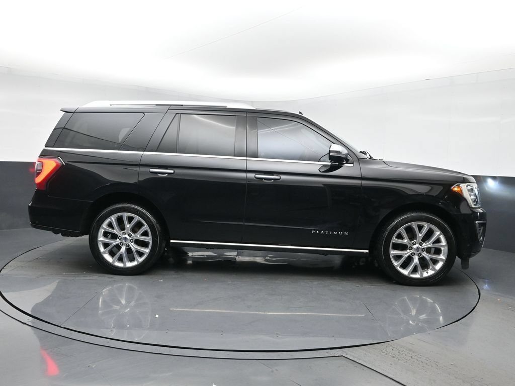 Used 2018 Ford Expedition Platinum AWD/4WD image 3