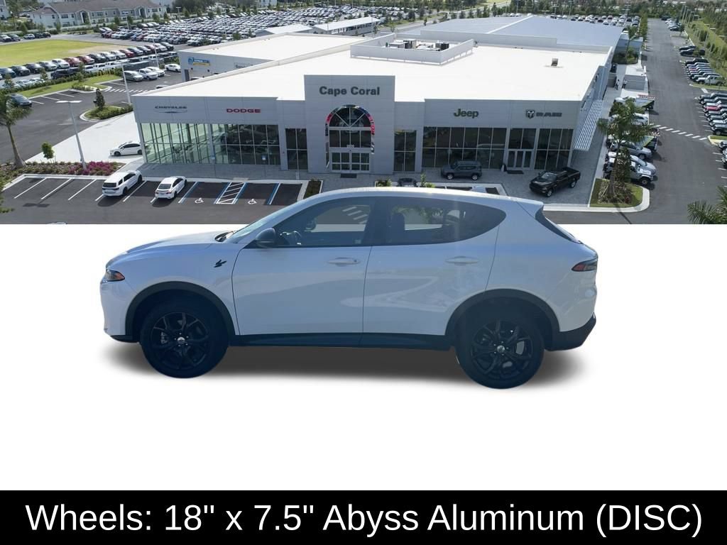 Used 2023 Dodge Hornet GT w/ GT Blacktop Package AWD/4WD image 11
