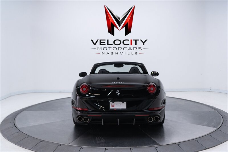Used 2017 Ferrari California T RWD image 15