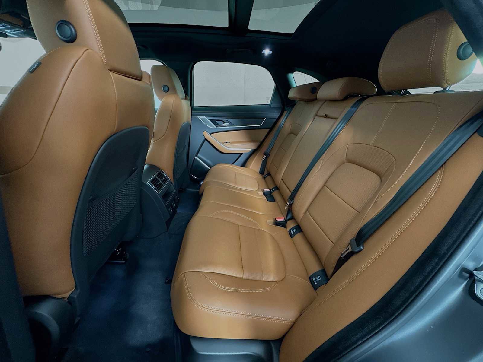 New 2026 Jaguar F-PACE R-Dynamic S AWD/4WD image 22