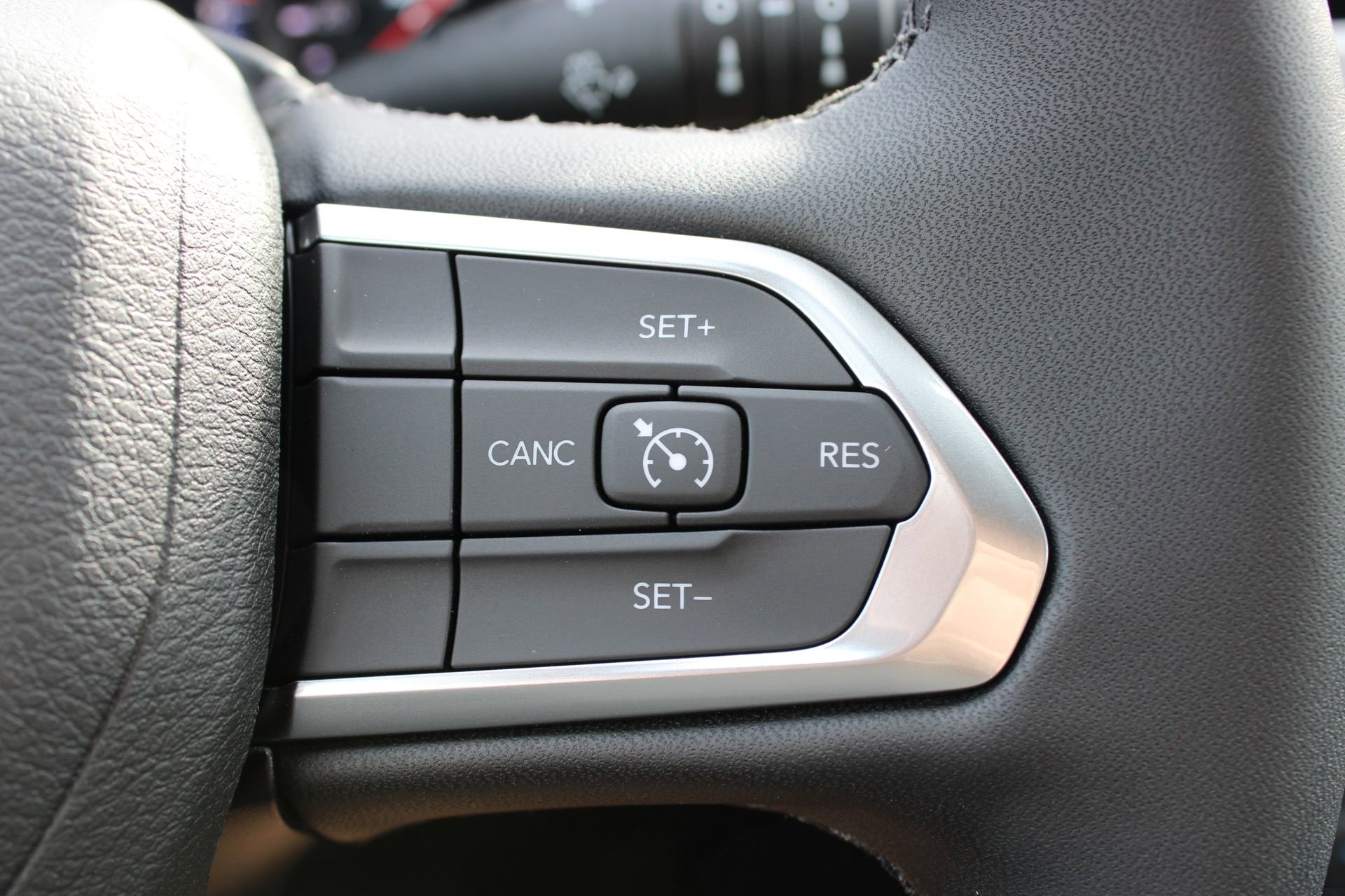 New 2026 Jeep Compass Latitude image 27