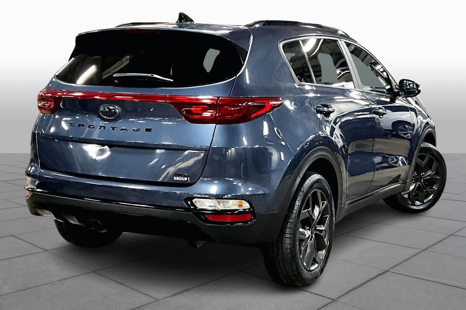 Used 2022 Kia Sportage Nightfall Edition image 13