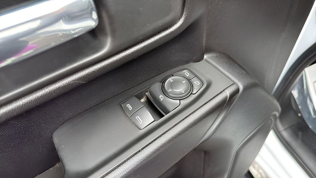 Used 2025 Chevrolet Silverado 2500 W/T w/ WT Convenience Package image 22
