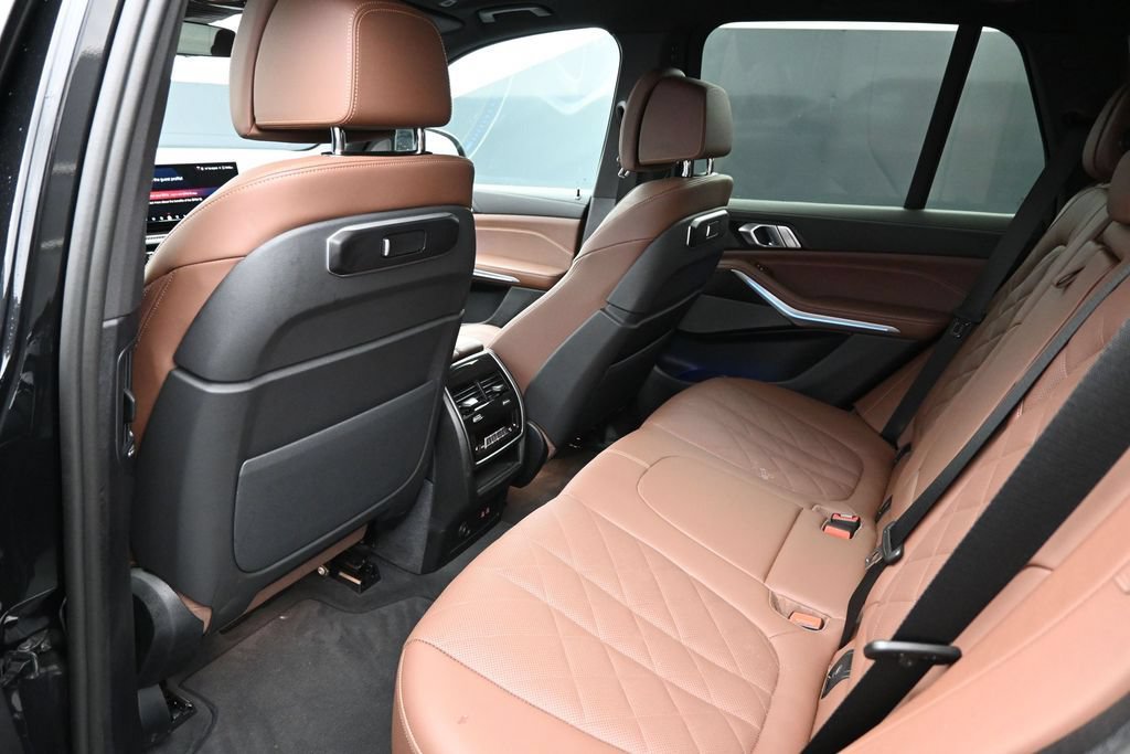 Used 2026 BMW X5 M60i AWD/4WD image 14