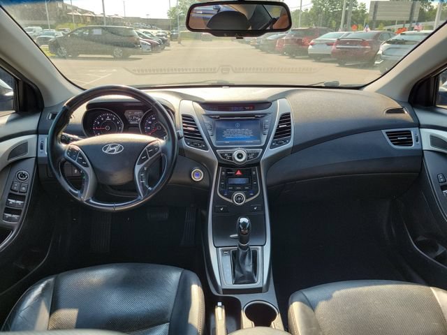 Used 2014 Hyundai Elantra Limited w/ Option Group 03 FWD image 10