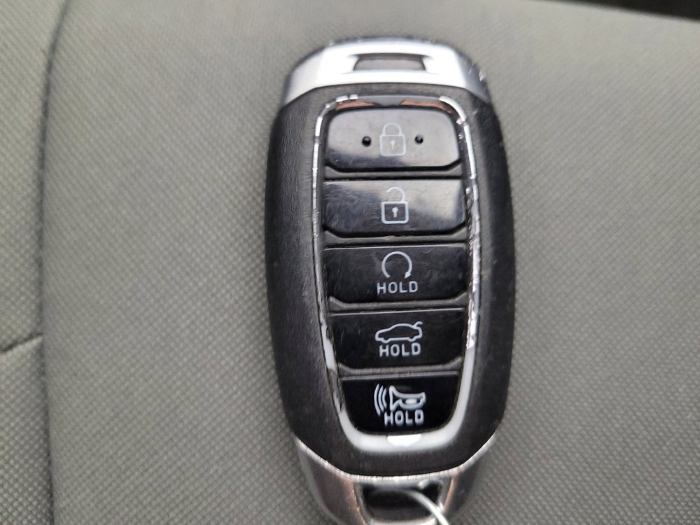 Used 2023 Hyundai Elantra SEL w/ Cargo Package FWD image 32
